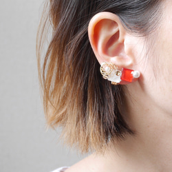 キャンディearcuff／ white×red イヤーカフ／痛くないイヤリング　送料無料　ケース付 3枚目の画像