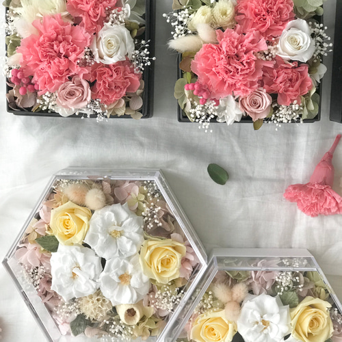 六角形フラワーボックス フレンチローズのプリザーブドフラワー