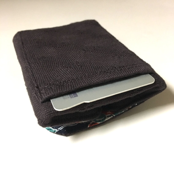 カードポケット付きニットの小銭入れ - マロン - 5枚目の画像