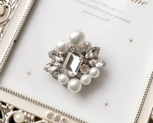 未使用級✨ルネ クリスタルフラワーブローチ パール ビジュー パール シルバー キラキラ✨ ビジュー×パール ブローチ☆シルバーver.(small
