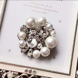 未使用級✨ルネ クリスタルフラワーブローチ パール ビジュー パール シルバー キラキラ✨ ビジュー×パール ブローチ☆シルバーver.(small
