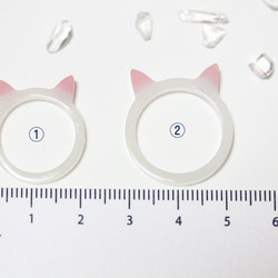 【送料無料】猫耳　リング　白猫　ラインストーン付　角 3枚目の画像