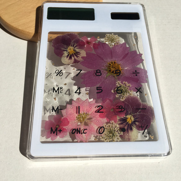 コスモスの押し花電卓 5枚目の画像