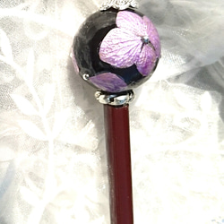シルバーパープル色紫陽花の玉かんざし 2枚目の画像