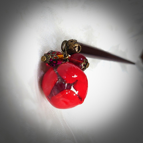 赤珊瑚色のガラス玉かんざし かんざし kurinkurin? 通販｜Creema 