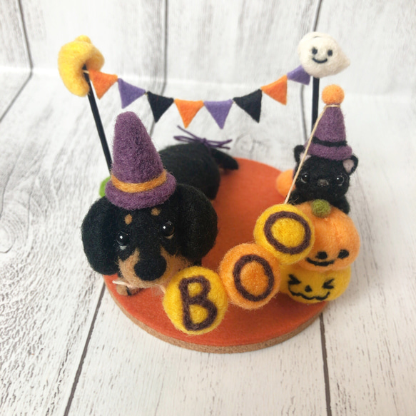 ハロウィン パーティーダックス☆クリーム☆羊毛フェルト  かぼちゃ 1枚目の画像