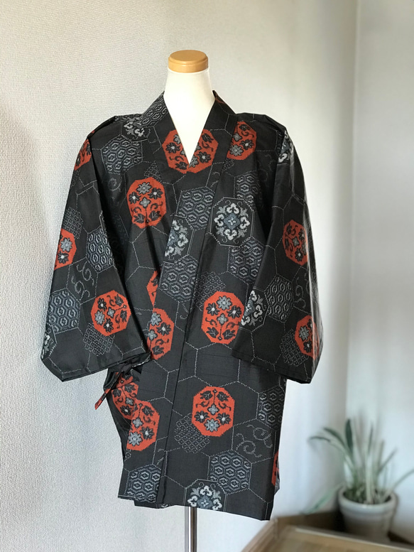 プロ仕立　着物リメイク　大島紬　スーツ　L Lサイズ　山葡萄籠お好きな方にも プロ仕立 着物リメイク 大島紬 スーツ L Lサイズ 山葡萄籠お好き