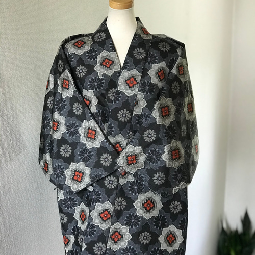 村山大島紬 作務衣 未使用反物 商標付き 大人可愛い 和の簡単上着 着物