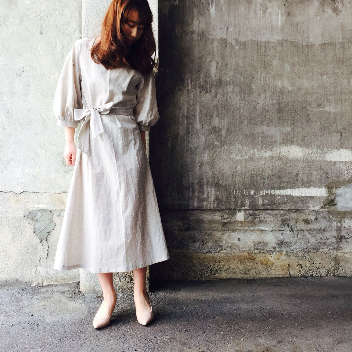 柔らかグレードッドコットン生地のバルーン袖ワンピース