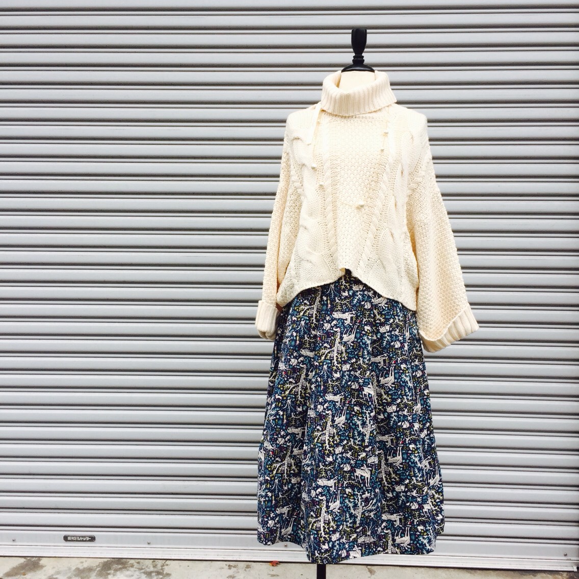 森の動物柄スカートSALE