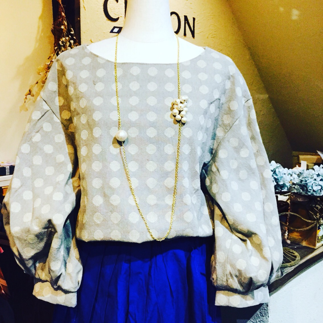 ドッドバルーン袖ブラウス 送料無料