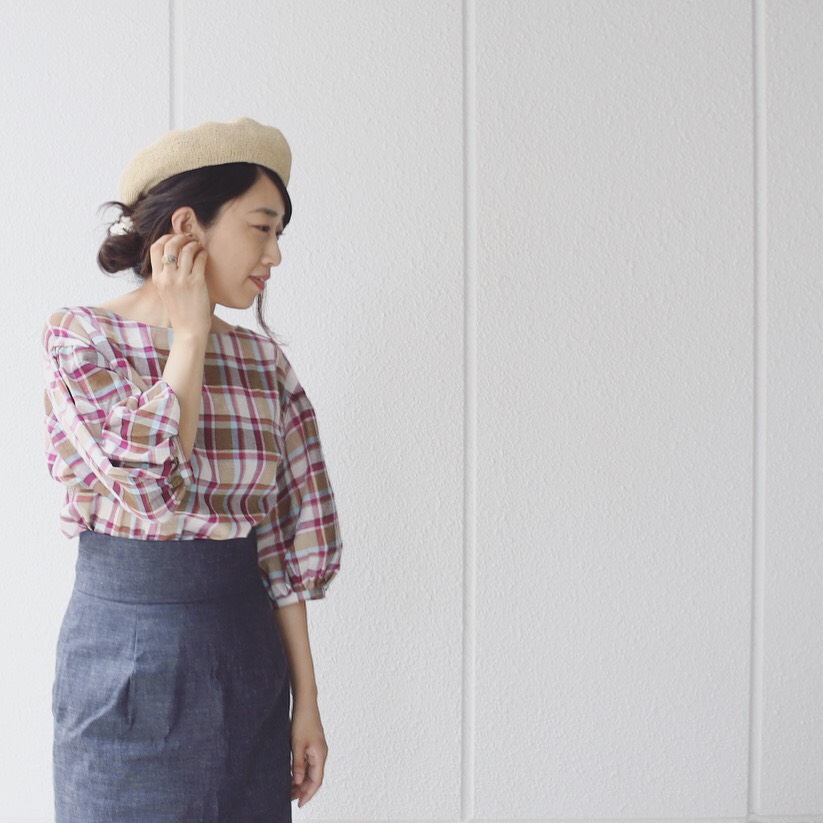 SALE  チェックバルーン袖ブラウス 送料無料