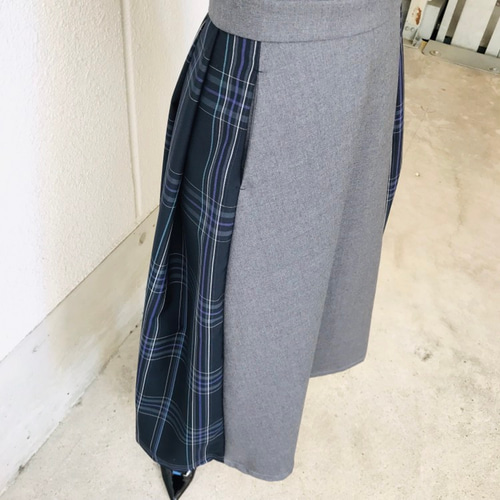 チェック切り替えアシンメトリータックスカート 国産ウール生地 フレア