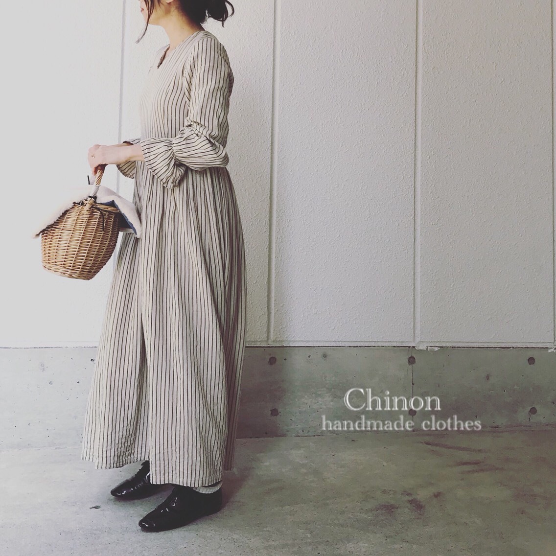 綿麻Vネックロングワンピース ストライプSALE