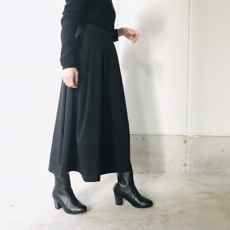 光沢幾何学模様フレアスカート  ミモレ丈