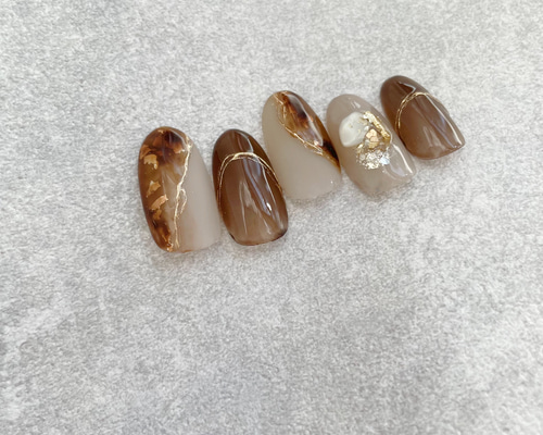 ネイルチップ べっ甲ネイル ニュアンスネイル 秋ネイル ブラウン