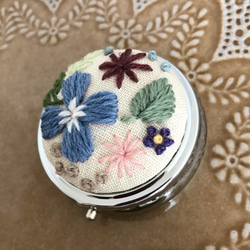 毛糸の手刺繍 こものケース 3枚目の画像