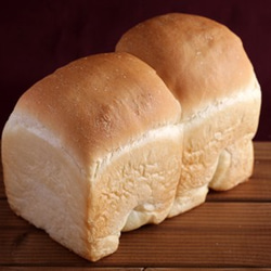 ノンミルク、ノンエッグ　定番の1番人気！山型食パン 2枚目の画像