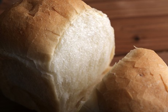 ノンミルク、ノンエッグ　定番の1番人気！山型食パン 3枚目の画像