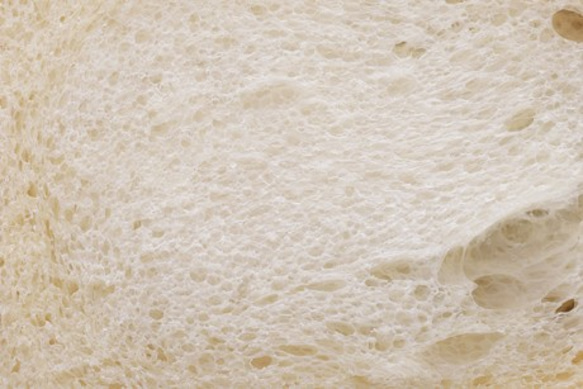 卵・砂糖・オイル未使用、塩分も当店比50％カット。天然酵母の減塩食パン 3枚目の画像