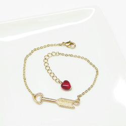 赤いハートを射る矢のブレスレット（arrow & red heart bracelet) 3枚目の画像