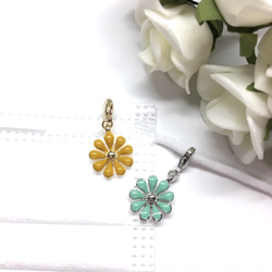 マスクチャーム ピアス イヤリング 小さな薔薇 リボン ⭐️⭐️ハンドメイド 楽天市場】MAX10%OFFクーポンあり！ マスク おしゃれ マスク