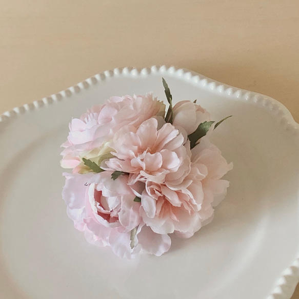 桜の季節に【八重桜の春コサージュ＃４】ふわりピンク色　卒業式 入学式に 5枚目の画像