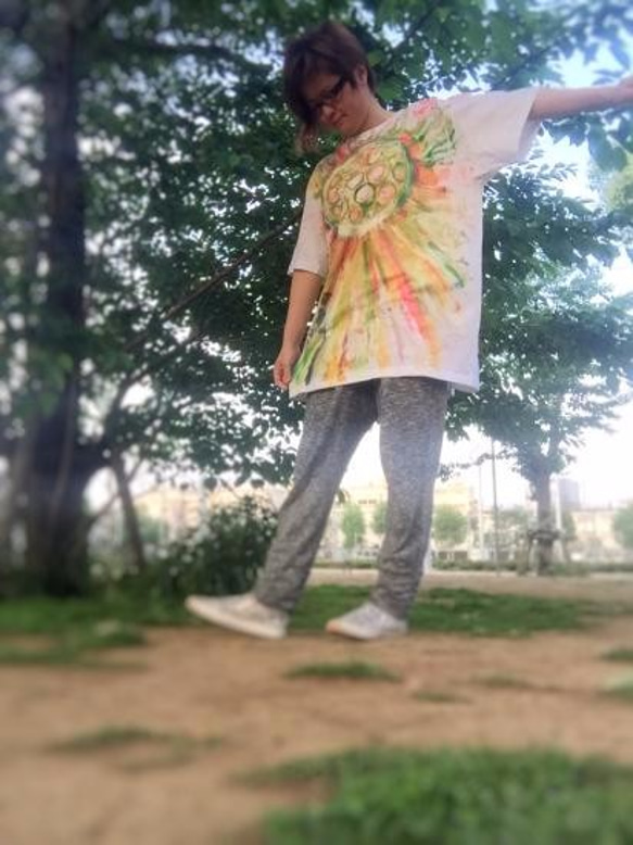 「タイヨウ」 そこらへんの神さまスケッチでBigＴシャツ 4枚目の画像