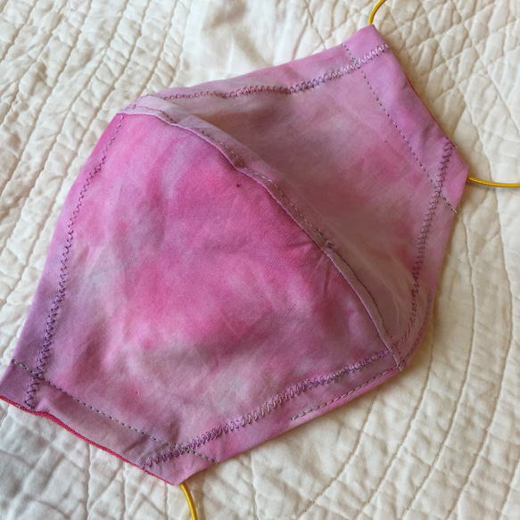 立体マスク「ハルノカゼ01」 大人用M　marumocciオリジナル手染めタイダイ・フィルターポケット付 1枚目の画像