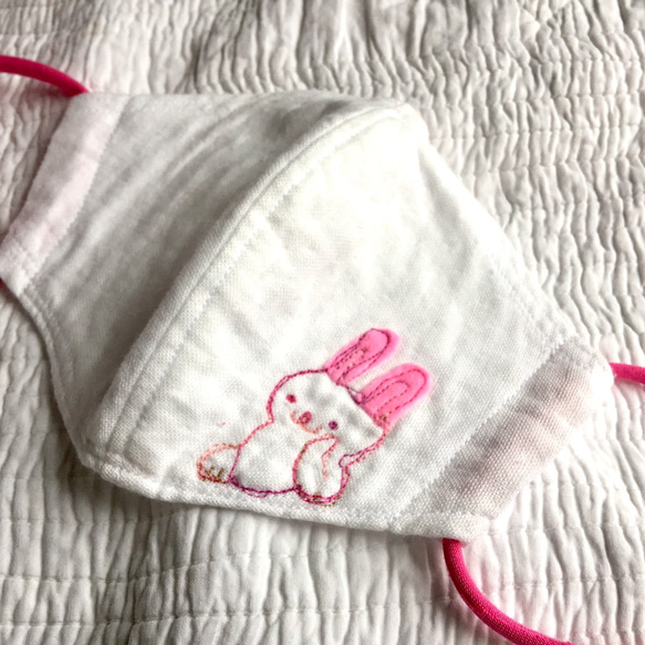 立体マスク「ウサギマモリ」大人用M　コットンフィルターポケット付 5枚目の画像