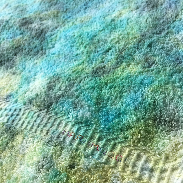 タイダイ染・ふんわり厚手ハンドタオル「green glass」 3枚目の画像