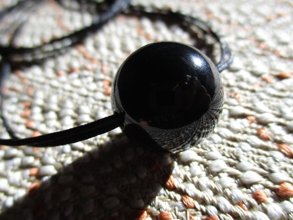 再販 キラキラ光眼模様 産地特定：チベット産天眼石18mm珠 お紐仕立て 無段階調節可能 ネックレス 5枚目の画像