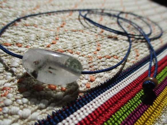 庭園水晶タンブル お紐仕立て 無段階調節可能ネックレス 5枚目の画像