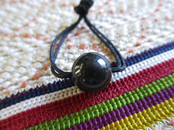 チベットアンデシン鉱山産 10ｍｍ形成マグマ珠 お紐仕立てネックレスもしくはストラップ 4枚目の画像