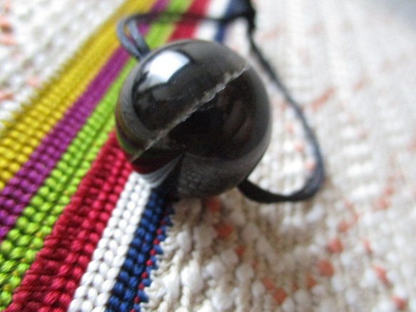 鑑別済 チベット産 天然モリオン 16mm 最強の魔除け 黒水晶 お紐仕立て無段階調節ネックレもしくはストラップ 1枚目の画像