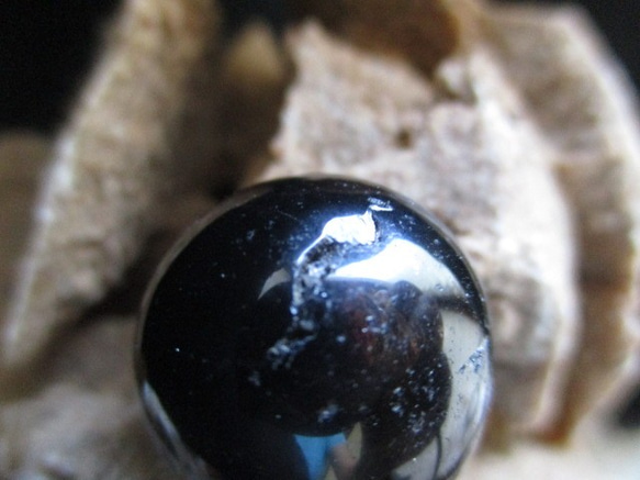 在庫限り特価　天然黒水晶：モリオン 丸玉　20ｍｍ 912-1 5枚目の画像