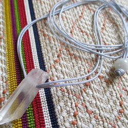水晶ポイント お紐仕立て無段階調節可能ネックレス　ミャンマー翡翠の留め珠 5枚目の画像