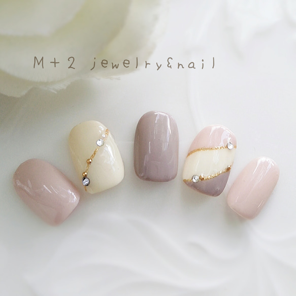 new*milky colorのうっとりネイル*ネイルチップ 1枚目の画像