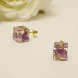 cubic flower ピアス　purple 3枚目の画像