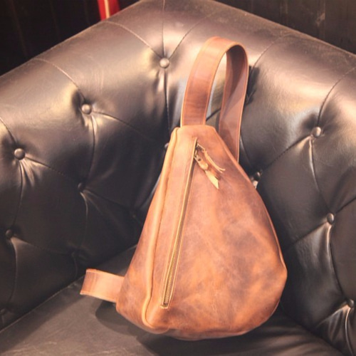 ボディバッグ（ショルダーバッグ）-クロムエクセルレザー（チョコ