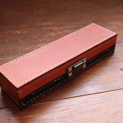 成人筆盒（意大利皮革棕色和黑色） 第3張的照片