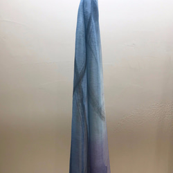 墨染め絹綿麻オーガンジーストール　[ブルー] 2枚目の画像