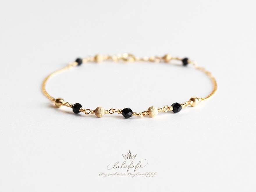 14kgf 星のささやき☆漆黒の流星群～ブラックスピネル尖晶石のブレスレット