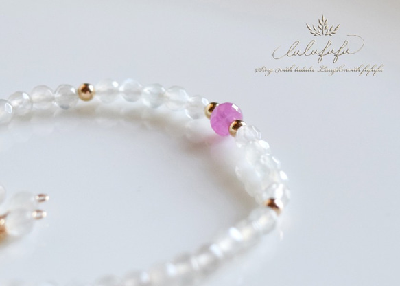 潤みの月と朝焼け～Ｍoonstone and pinkSapphire bracelet 4枚目の画像