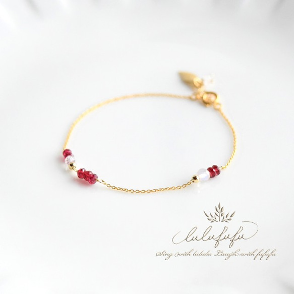 14kgf red＆white stone bracelet 4枚目の画像