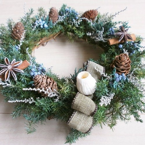 ジュニパーベリーの大人クリスマスリース リース viento 通販 2968309