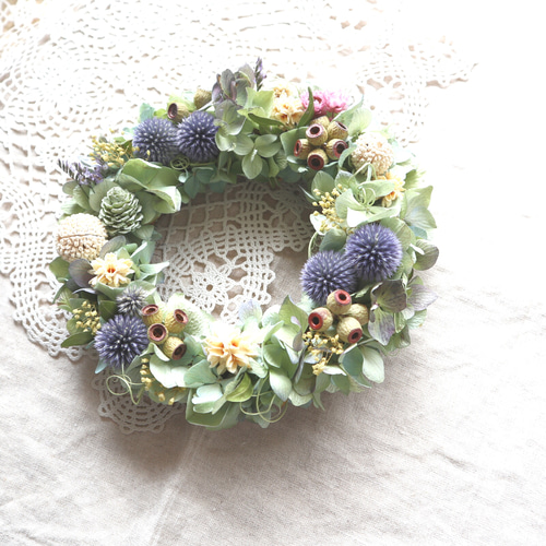 紫陽花とルリ玉あざみのリース リース viento 通販 7257199｜Creema