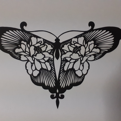 切り絵アート 花と蝶 切り絵 makochin 通販 12198807｜Creema