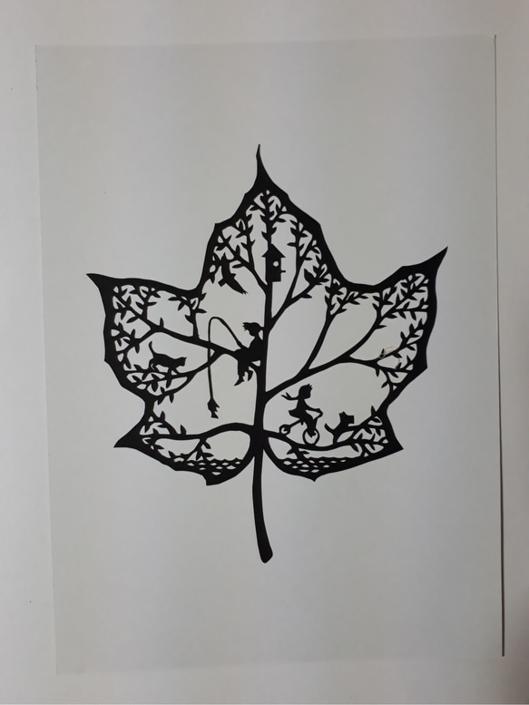 切り絵アート 木の上の仲間たち 切り絵 makochin 通販 12237812