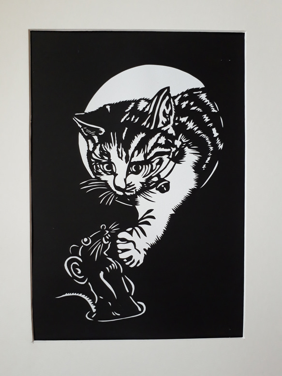 切り絵アート　猫とネズミ 1枚目の画像